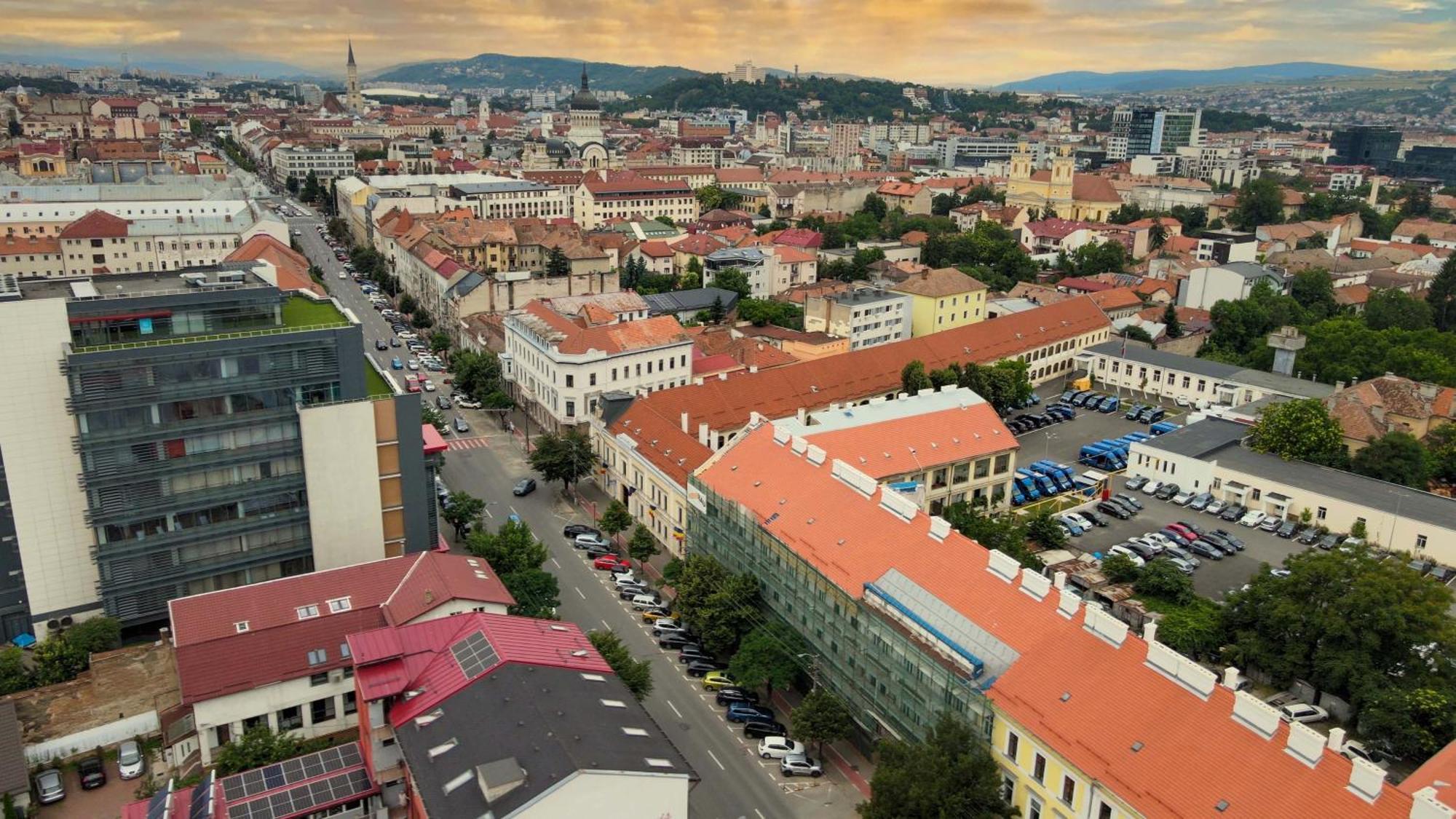 59 Bleu H Apartment Cluj Napoca Bagian luar foto
